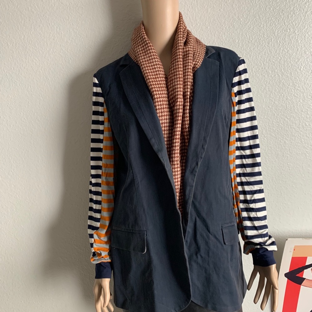 Houndstooth Soft Scarf - Picture 2 of 5